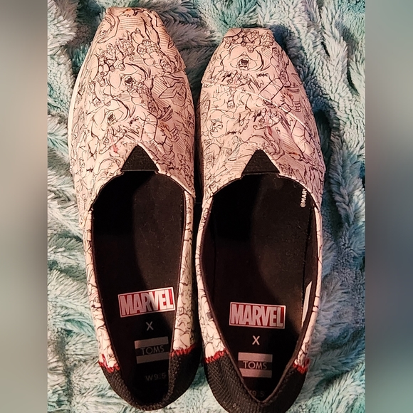 Toms X Marvel Concept Art Printed Classics 7 Wm Sz 9.5 - Picture 2 of 14